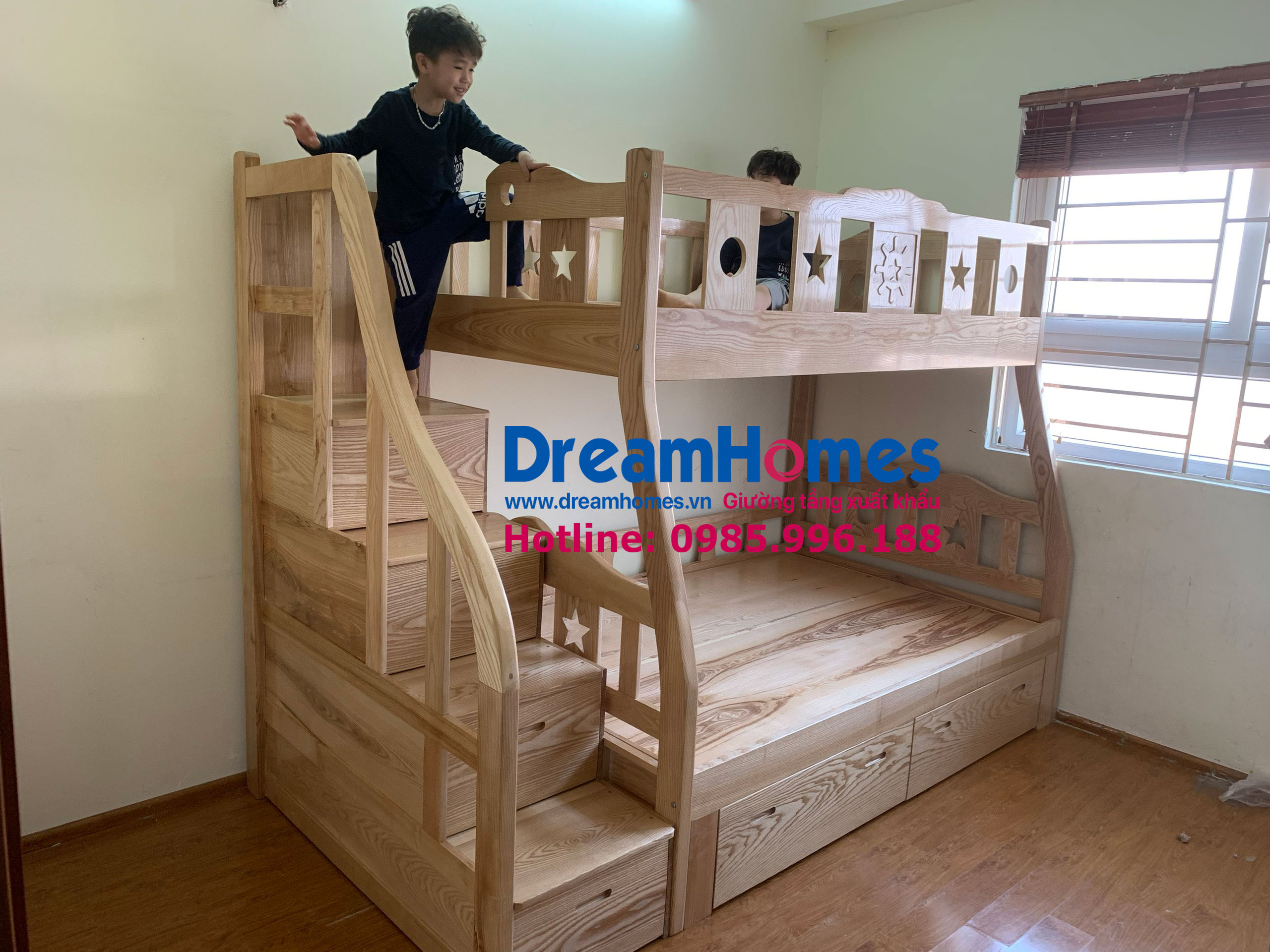 Lắp đặt giường 2 tầng gỗ Sồi Nga cấp cho bé taih Hà Nội